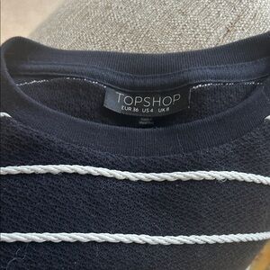 TOPSHOP long sleeve top. NWOT US size 4